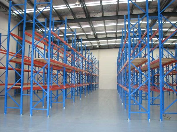 SELECTIVE PALLET RACKING
